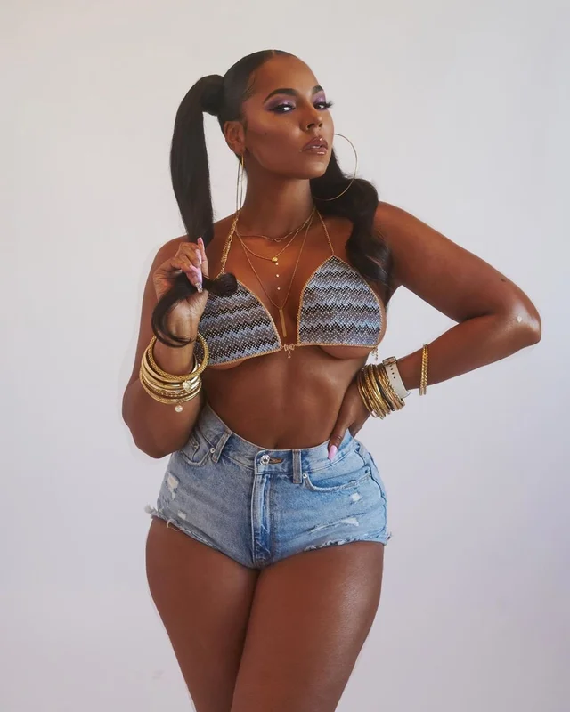 How sexy is Ashanti? : HowSexy